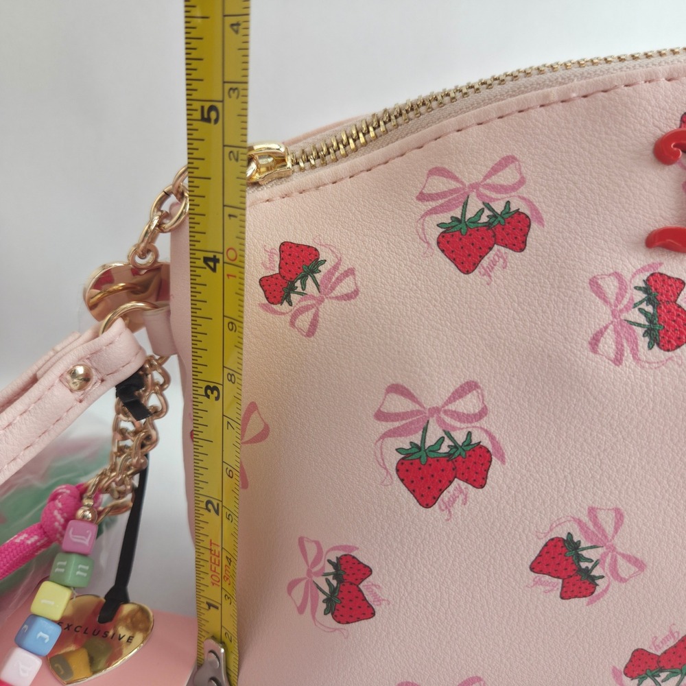 Juicy Couture Wristlet Pouch Womens OS Pink NWT Strawberry Bow Print Makeup Bag - Picture 6 of 16